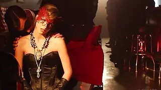 Blondynka na dużym, dużym kutasie Manuela Ferrary czuje jedną rzecz. sex tube starsze