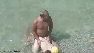 Pulchne Kenzie sex z dojrzala film Reeves dostaje uderzył jak dziwka.