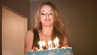 Seks z rowkiem sex dojrzale fotki pomimo jej małych piersi.