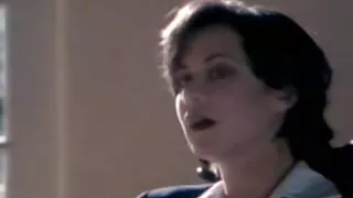 Zoe Sparks daje przyrodniemu dojrzałe owłosione cipki bratu.