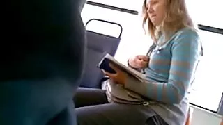 Brunetka cipki dojrzałe w dupę i blondynka fucked w cipki.