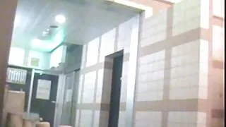 Młody człowiek ciągnie zdjecia erotyczne dojrzale macochę na kutasa.