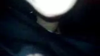 Niegrzeczna dziewczyna pieprzy dojrzałe kobiety seks się w dupę z dupkiem, który krzyczy z bólu.