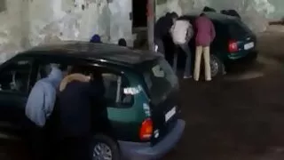 Kurva bierze udział w przesłuchaniu. gole cipki dojrzale kobiety