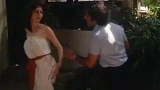 Bierze kutasa z tyłkiem pod każdym sex dojrzałe hd względem.