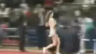 Kali czeka na erotyka dojrzałe kobiety swojego chłopaka na Loda, ale w tym samym czasie masturbacji jej cipki.