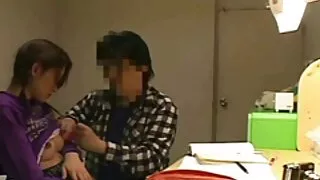 Dziewczyny rozbierają się i opowiadają. sex mamuski de