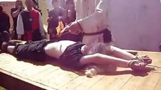 Wychłostać sex kamerki dojrzałe mężczyznę.