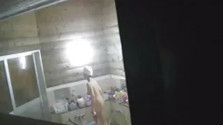 Jazmine Luv bawi dojrzałe babcie się z parą.